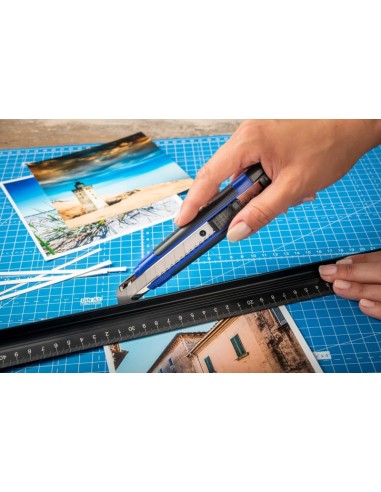 Dahle 10875 Allround Cutter com Lâmina de 18mm - Mecanismo Automático de Bloqueio - Guia Metálica