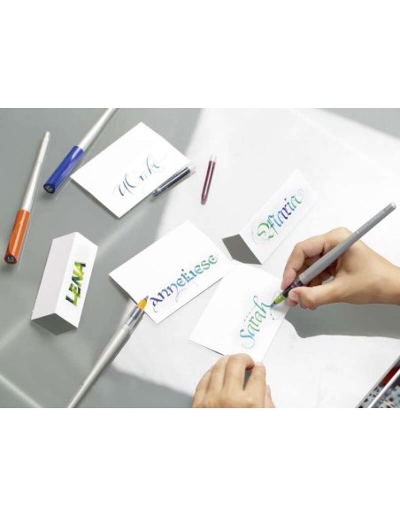 Conjunto Pilot de Caneta Tinteiro Parallel Pen 3.8mm - Ponta de Aço - Traço de 3.8mm - 2 Recargas - Cor Preto/Vermelho